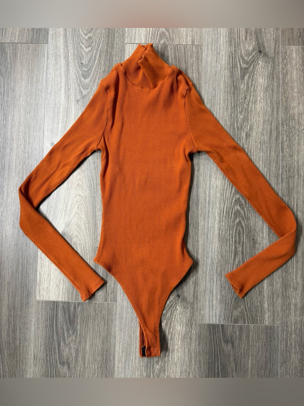 Fyeo Ribbed Turtleneck Bodysuit in Burnt Orange Small Long Sleeve Thong